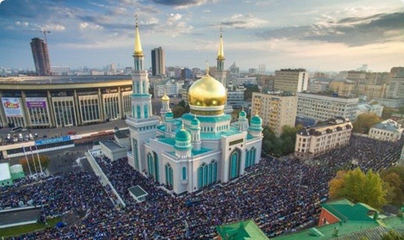 مسجد موسكو الكبير: معلم تاريخي بطراز معماري روسي