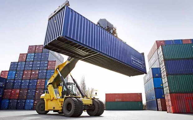 رشد 72 درصدی صادرات کالا از مرز مهران به عراق