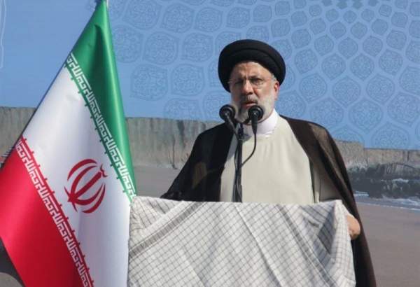 President Raisi highlights Makran coasts Iran