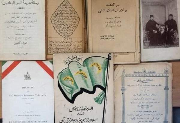 اهدا اسناد کاردار سفارت ایران در چین مربوط به جنگ جهانی دوم به کتابخانه ملّی