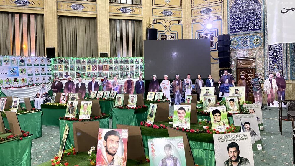 الجالية اليمنية في إيران تُحيي الذكرى السنوية لشهداء اليمن  