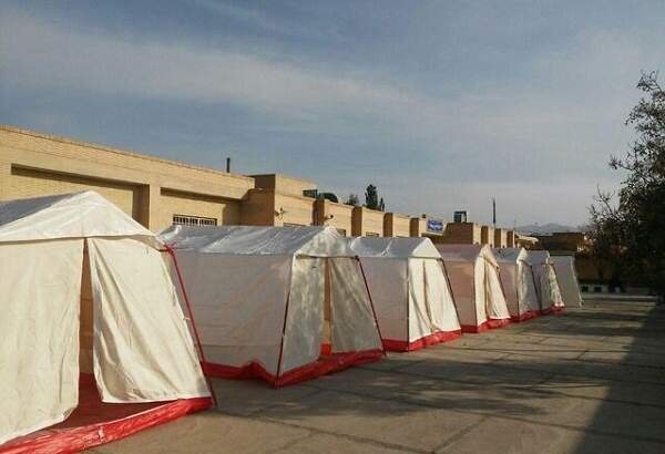 برپایی ۴۵ چادر برای اسکان زلزله زدگان روستاهای بشرویه/ تعطیلی مدارس بشرویه در پی وقوع زلزله ۵.۱ ریشتری