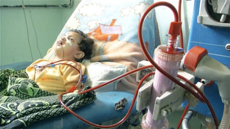صنعاء تطلق تحذيراً دولياً بنفاد مخزون أدوية الغسيل الكلوي في اليمن