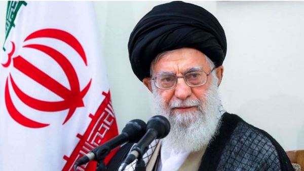 Supreme Leader calls for united stance against desecration of holy Qur’an