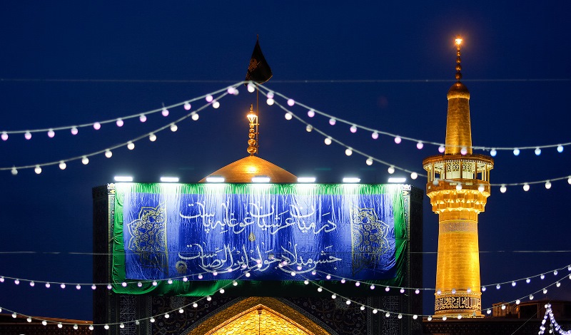العتبة الرضوية المقدسة تُزيّن ابتهاجاً بذكرى ميلاد الإمام محمد الجواد (ع)  