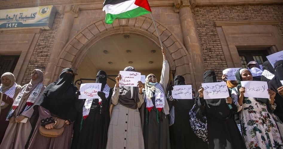 وقفة احتجاجية بالخرطوم رفضًا للتطبيع و زيارة وزير خارجية الاحتلال