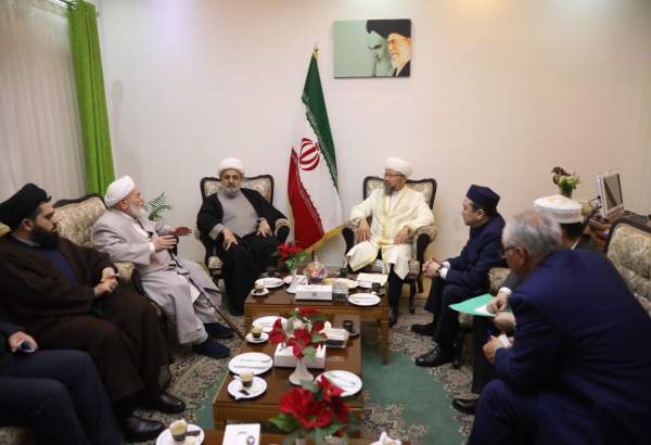 Le secrétaire général du CMREI rencontre le grand mufti du Kazakhistan  