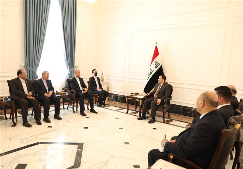 رئيس الوزراء العراقي يستقبل وزير الخارجية الإيراني في بغداد