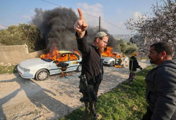 نابلس کے گاؤں بورین پر آباد کاروں اور صیہونی فوجیوں کا وحشیانہ حملہ  