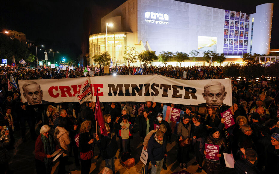 Manifestation monstre contre le premier ministre israélien  
