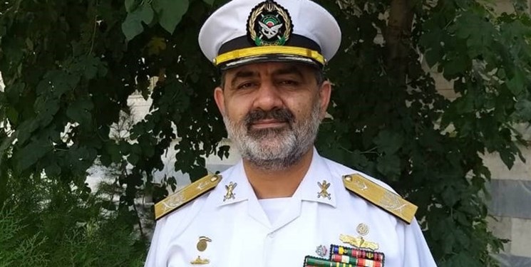 امیر ایرانی با کارکنان وظیفه تیپ تفنگداران دریایی در بندرعباس دیدار کرد