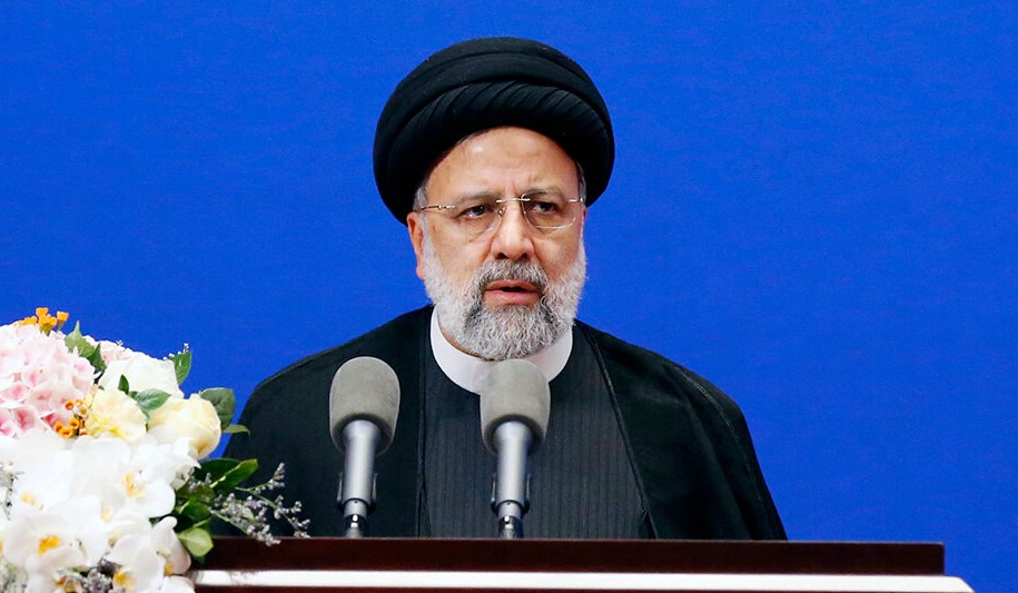 رئيس الجمهورية : ايران تستمد قوتها وعظمتها من الدماء الطاهرة للشهداء