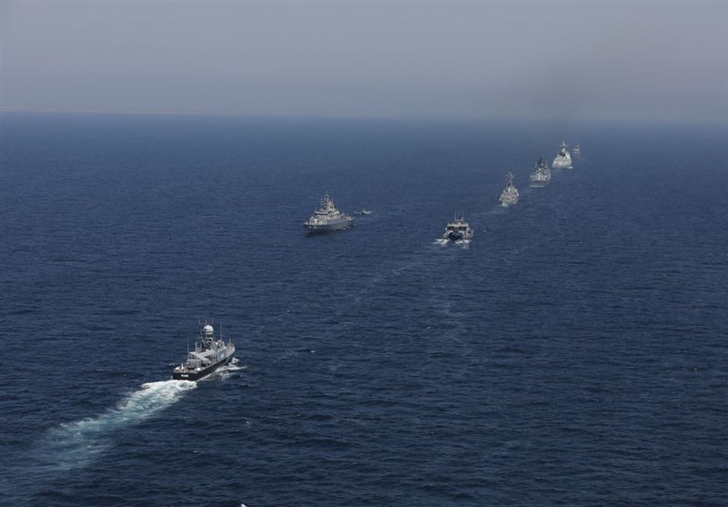 البحرية الايرانية والروسية والصينية تنهي مناوراتها المشتركة في المحيط الهندي  