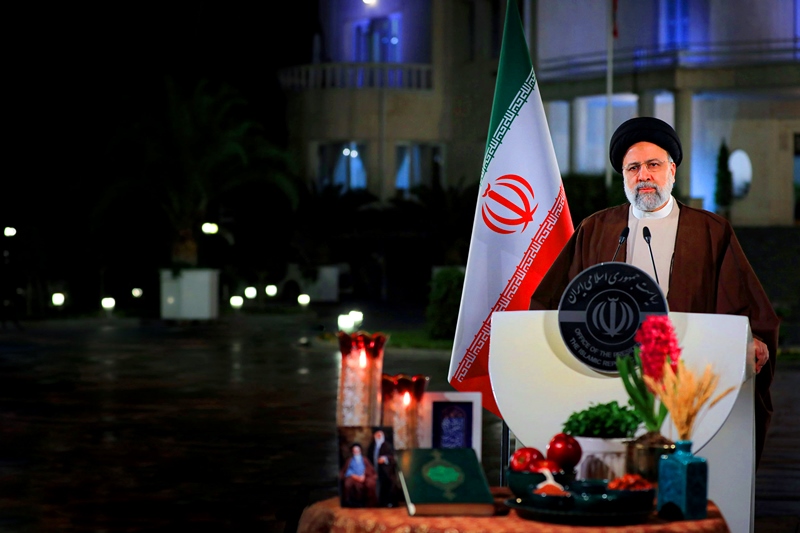 الرئيس الايراني : الخطة الرئيسية للحكومة السيطرة على التضخم وتحقيق التنمية الاقتصادية المستديمة