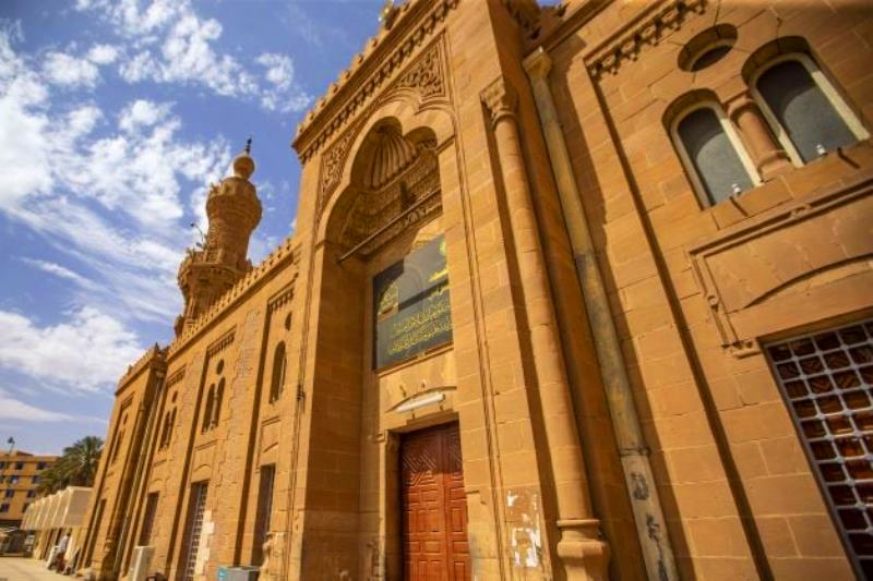 بعد تأهيله.. “المسجد الكبير” في الخرطوم يستقبل ضيوف رمضان  