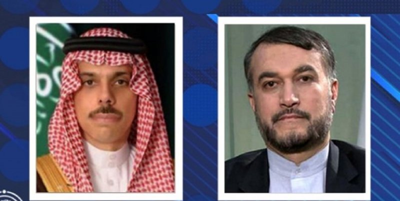 وزيرا الخارجية الايراني والسعودي يتبادلان الآراء بشان مستجدات الاتفاق الثنائي