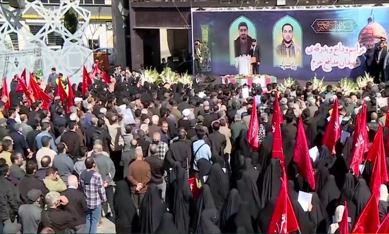 تشييع جثماني شهيدي الحرس الثوري حيدري ومهقاني في طهران