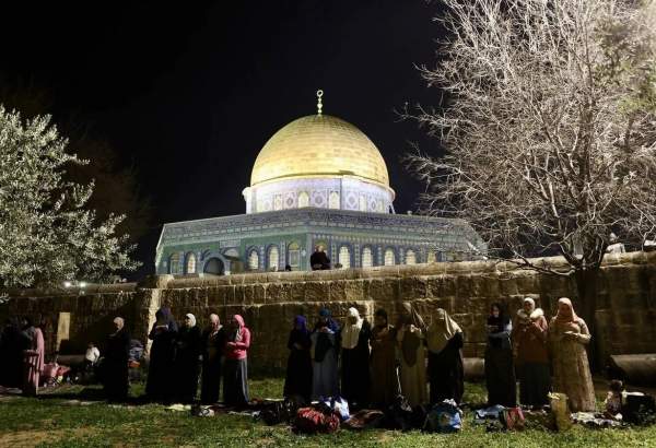 140,000 Palestine worshippers attend night prayers at Al-Aqsa Mosque