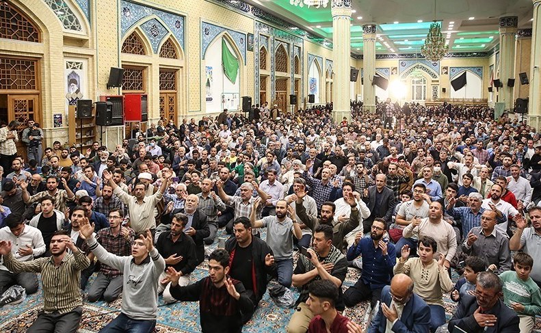 Iranians in Qazvin bid farewell with Ramadan, Qazvin (photo)  <img src="/images/picture_icon.png" width="13" height="13" border="0" align="top">