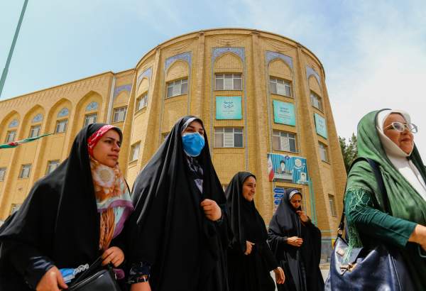 ملک بھر سے تعلیم یافتہ سنی خواتین کا جامعۃ الزہرہ کا اجتماعی دورہ  