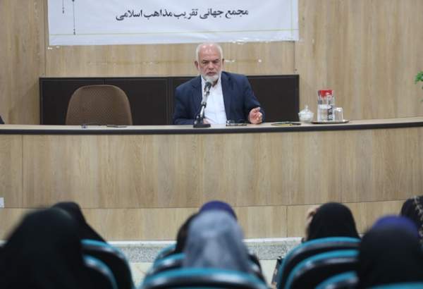 ملک کی سنی خواتین کی پمجمع تقریب  کے نائب ایرانی امور کے ساتھ ملاقات  