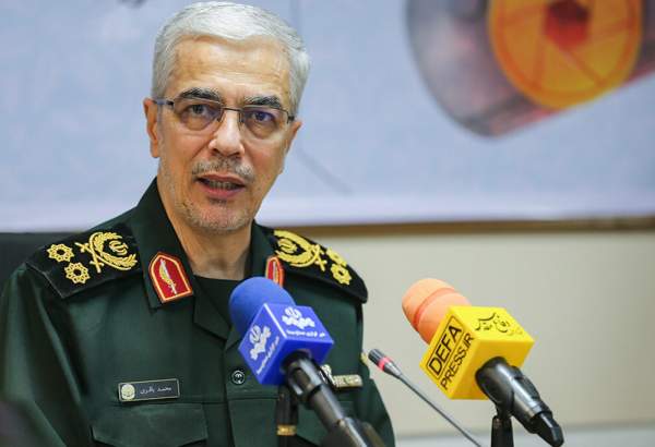 سرلشکر باقری بر به اشتراک گذاشتن توان دفاعی ایران تاکید کرد