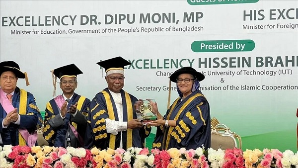 نخست‌وزیر بنگلادش خواستار سرمایه‌گذاری برای بازیابی میراث گمشده مسلمانان شد
