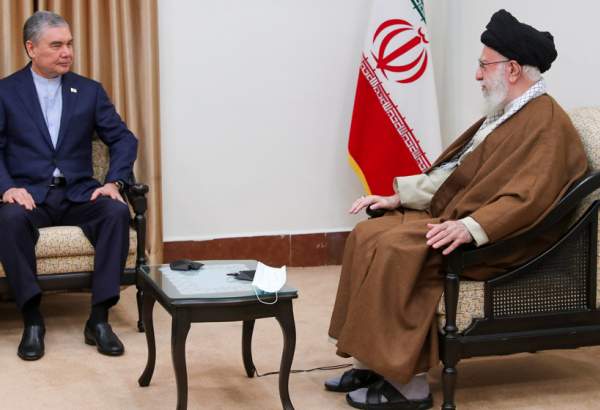 Ayat. Khamanei says Iran resolved to complete north-south transit corridor