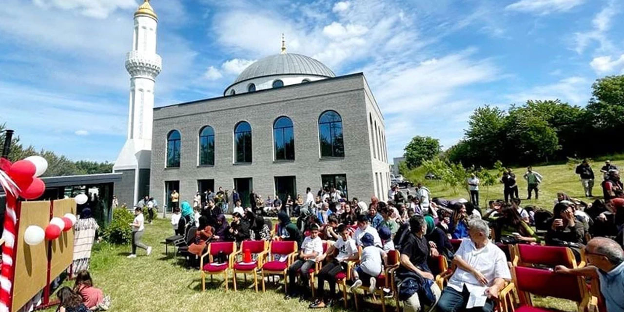 برگزاری دوره آموزش قرآن برای دانش آموزان دانمارکی