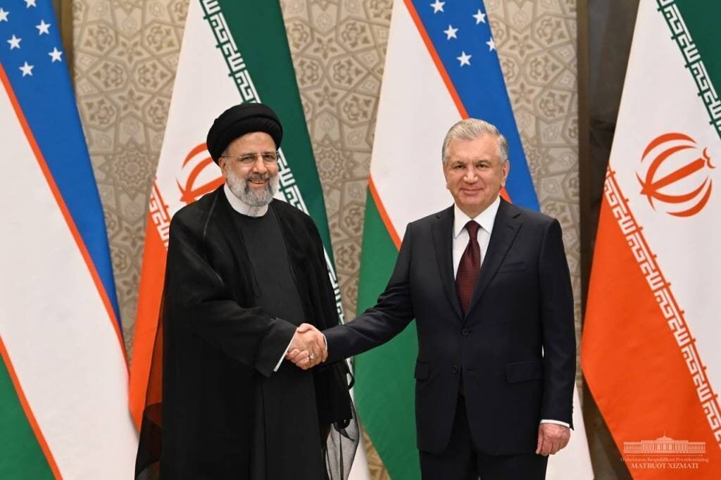 رئيس جمهورية أوزبكستان يصل إلى طهران