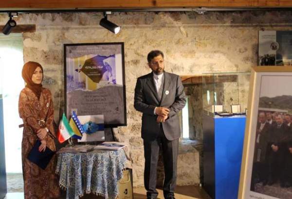 افتتاح نمایشگاه عکس «صلح رویای مادرانه» در بوسنی و هرزگوین