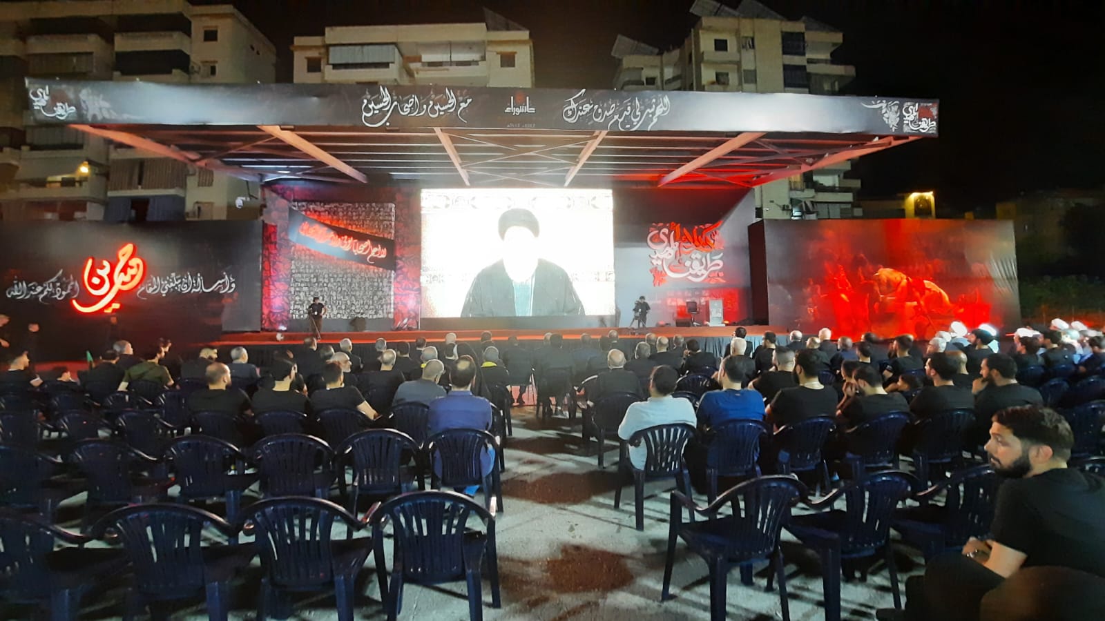 بالصور .. احياء الليلة الأولى من مراسم عاشوراء في بيروت  