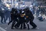 فرانس میں احتجاج کرنے والوں کے لیے سخت سزاؤں کا مطالبہ