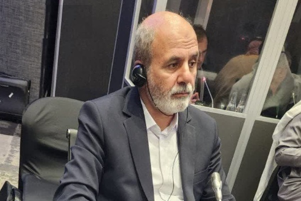 أمين المجلس الأعلى للأمن القومي : ایران تتطلع للانضمام الى مجموعة "بريكس"