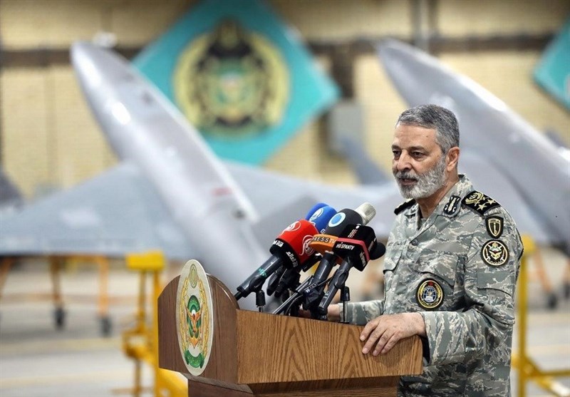 القائد العام للجيش الإيراني : المنطقة هي لبلدانها وأمنها لن يكون إلا بمشاركة دول المنطقة