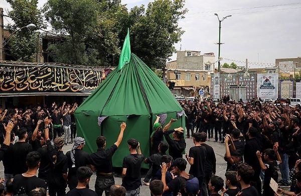 People across Iran mark Ashura procession1 (photo)  