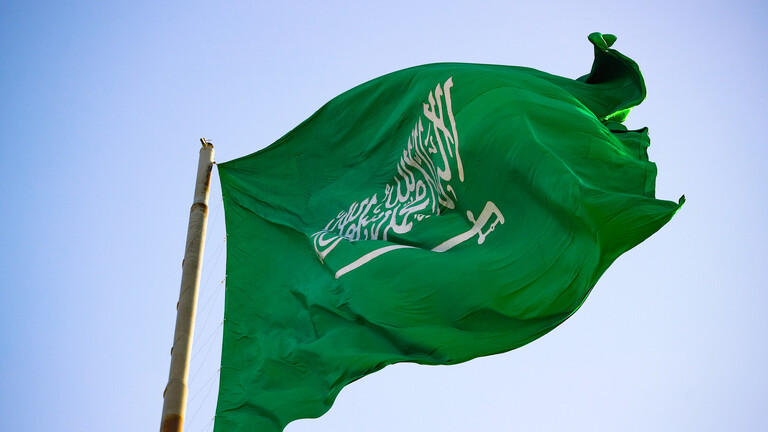 ارتقای رتبه سدیس توسط پادشاه سعودی/رئیس امور دینی مسجد الحرام و مسجد نبوی با رتبه وزیر