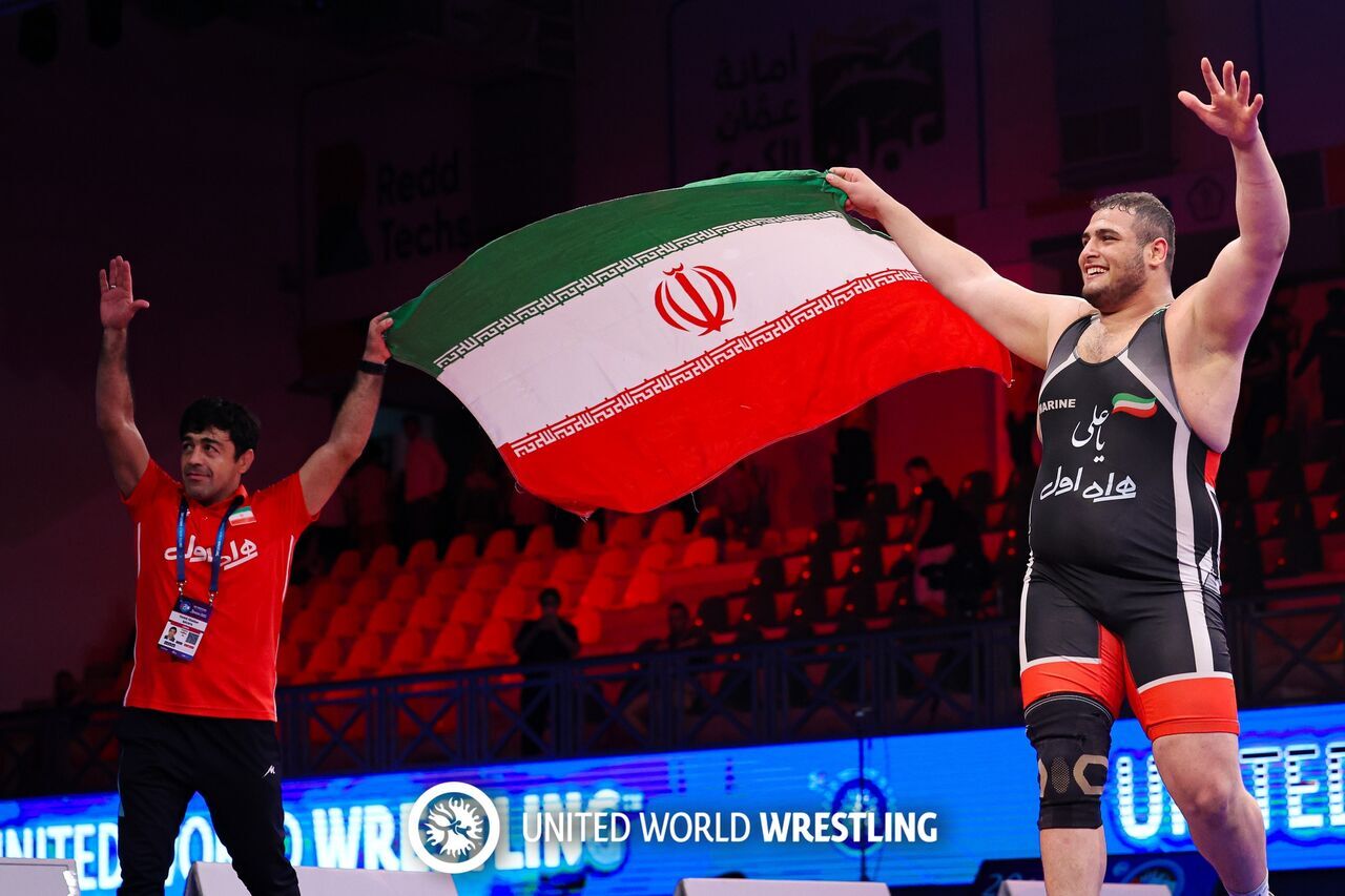 المنتخب الايراني للمصارعة الرومانية يتوج ببطولة العالم للشباب تحت 20 عاما