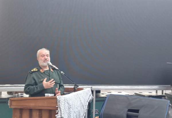 نائب قائد الحرس الثوري : قوة ايران الرادعة شوكة في أعين الاعداء