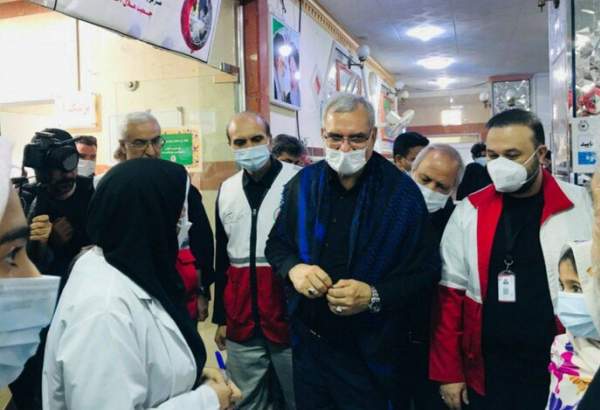 بازدید وزیر بهداشت از دو بیمارستان و درمانگاه در نجف اشرف
