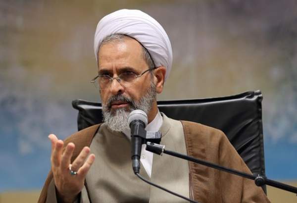 ایرانیان روح حرکت تمدنی امام خمینی(ره) را درک کردند