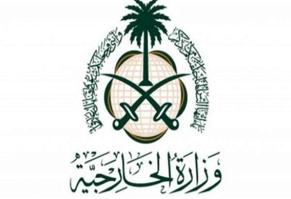 عمانی وفد کے ہمراہ انصاراللہ کے اراکین سعودی حکام کے ساتھ مذاکرات کے لئے ریاض روانہ