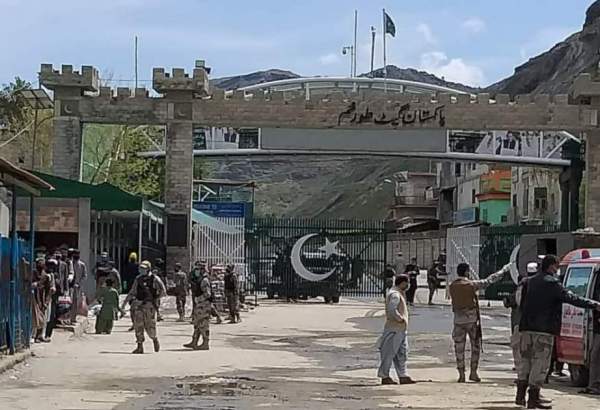 پاکستان اور افغانستان کی سرحد پر طورخم کراسنگ دوبارہ کھول دی گئی