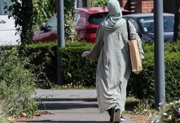 Muslim girl takes French schools hijab ban to UN