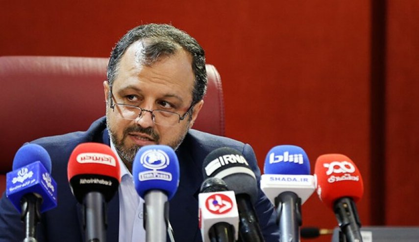 وزير الاقتصاد الايراني يصل القاهرة