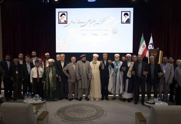 بین الاقوامی اسلامی اتحاد کانفرنس کے مہمانوں کا ایران کی ایٹمی توانائی تنظیم کا دورہ  