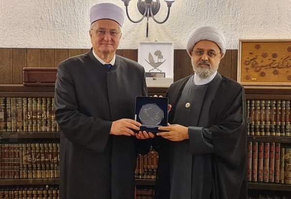 Le secrétaire général du CMREI visite le Centre Islamique de Zagreb