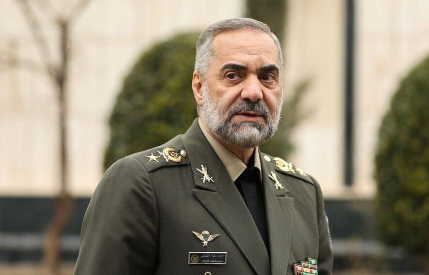 امیر آشتیانی:مسئولیت کاهش خدمت سربازی با ستاد کل نیروهای مسلح است