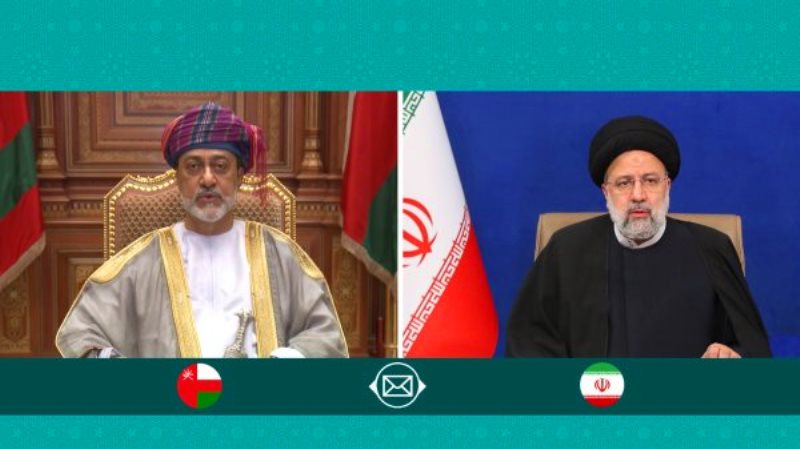الرئيس الايراني يهنئ سلطان عمان باليوم الوطني لهذا البلد