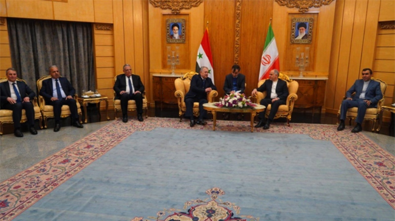 رئيس الوزراء السوري و الوفد المرافق  يصل طهران
